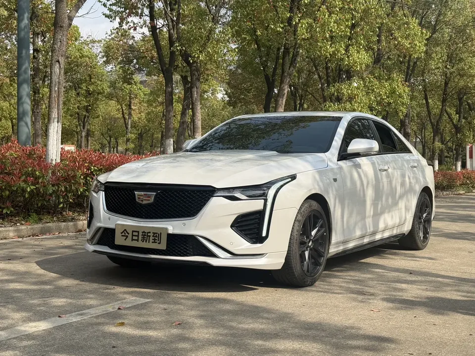 Cadillac CT4 2023