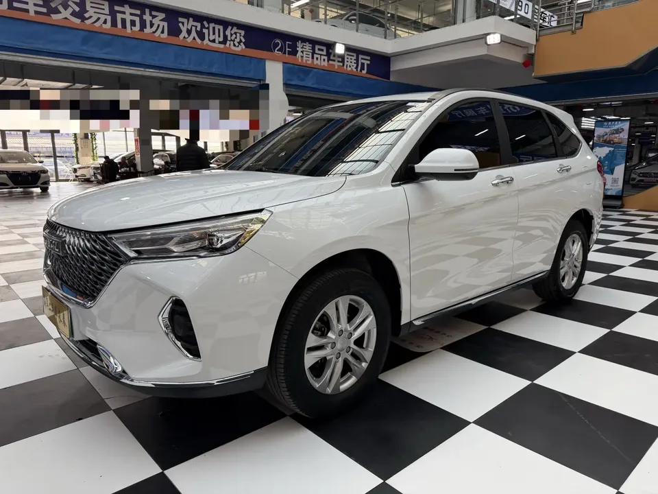 Haval M6 Haval M6 2021 PLUS 1.5T DCT Comfort Edition 2022 — photo 1, buy with delivery to Moscow