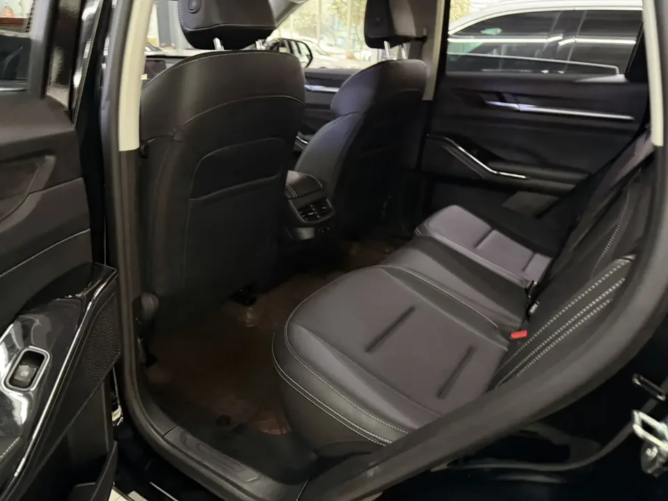 Haval H6 third-generation 2.0T automatic four-wheel drive Supreme version 2024 — миниатюра 3