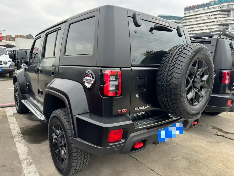 BAIC Beijing Off-road BJ40 2.0D Automatic 4WD Blade Hero Glory Edition 2025 — миниатюра 4