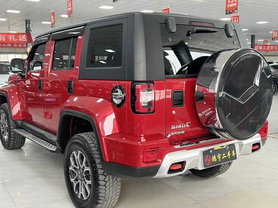 BAIC Beijing Off-road BJ40 2.0T Automatic 4WD City Hunter Glory Edition 2024 — миниатюра 4