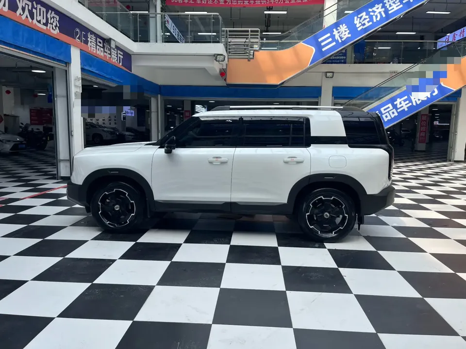 BAIC Beijing Off-road BJ30 1.5T DHT 4WD Magic Core Electric Drive Advanced Edition 2024 — миниатюра 3