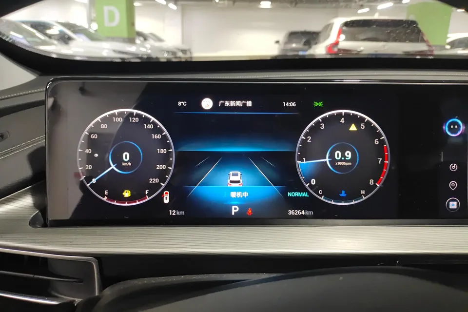 Chery Tiggo 8 PLUS 290TGDI DCT luxury version 2022 — миниатюра 4