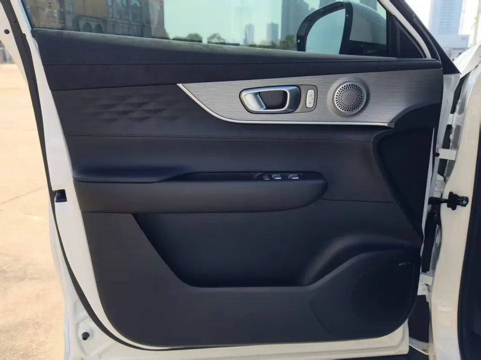 Chery Tiggo 8 PLUS Tiggo 8 PLUS 2025 Kunpeng 290TGDI DCT Luxury 7-seater 2025 — миниатюра 4