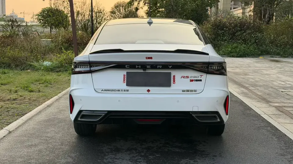 Chery Arrizo 8 1.6TGDI DCT Rui 2024 — миниатюра 2