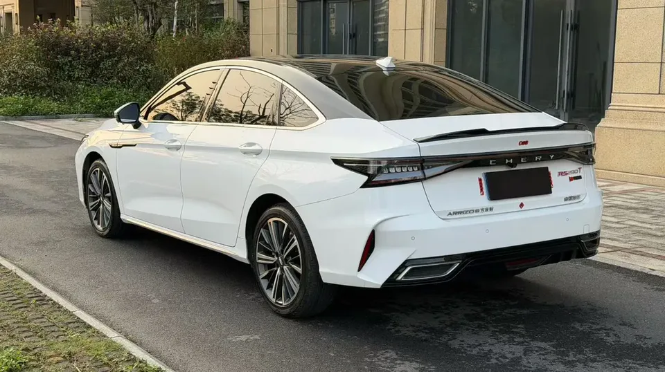 Chery Arrizo 8 1.6TGDI DCT Rui 2024 — миниатюра 4