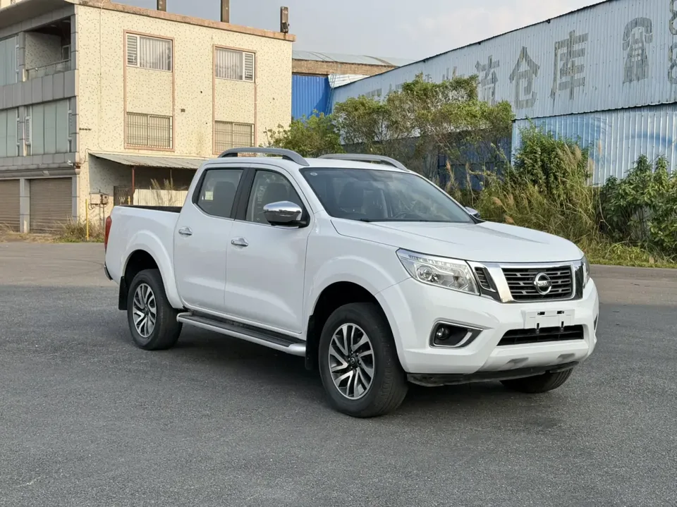 Nissan Navara 2022