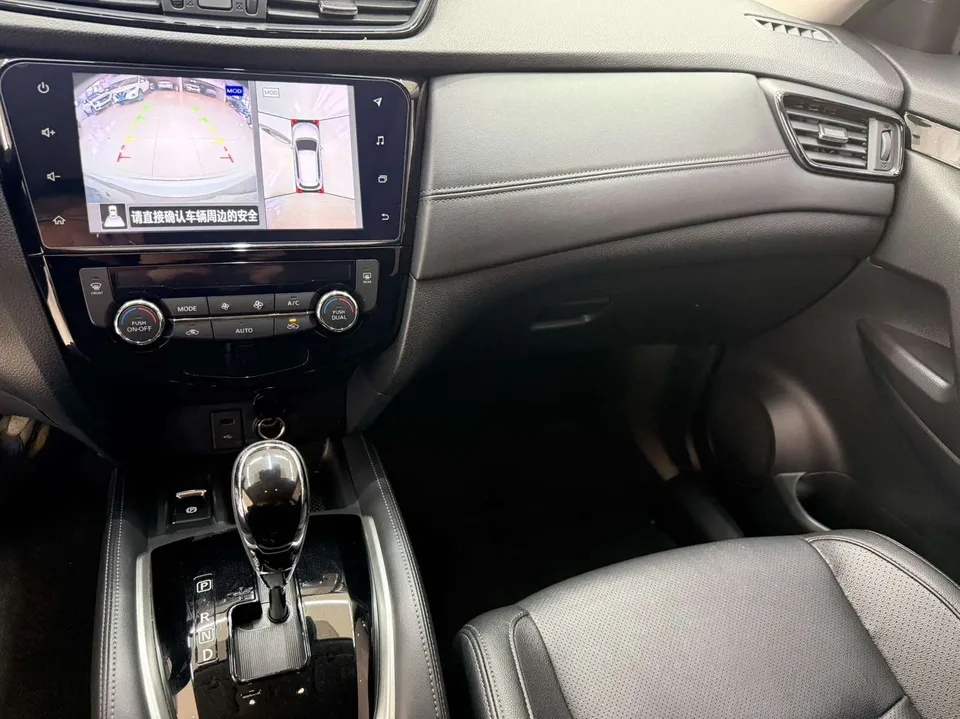 Nissan X-Trail Qijun 2022 Modified 2.0L 2WD Intelligent Link Premium Edition 2023 — thumbnail 4