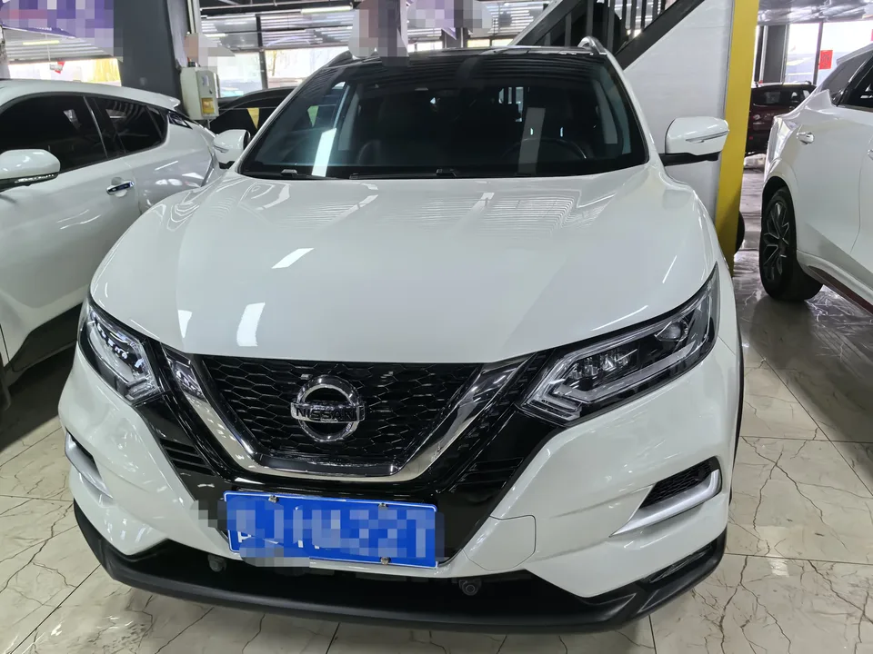 Nissan Qashqai Qashqai 2022 2.0L XV Prem. Deluxe Edition 2023 — фото 1, купить с доставкой в Москву