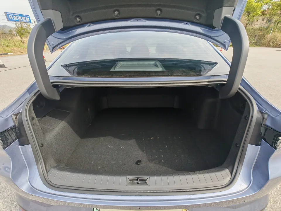 Nissan N6 Nissan N6 2026 180 Max 2025 — миниатюра 5