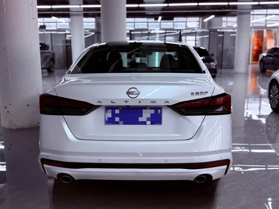 Nissan Altima Teana 2.0L XL-TLS Enjoy Edition 2024 — миниатюра 2