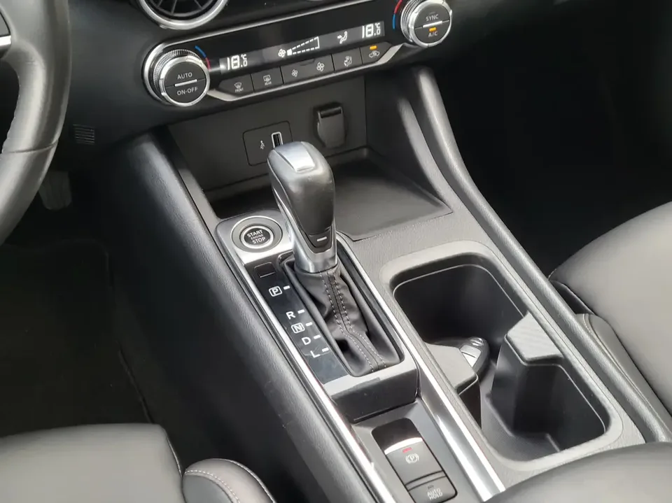 Nissan Sylphy Sylphy 2022 Sylphy 2022 1.6L XL CVT Enjoy Edition 2022 — thumbnail 4