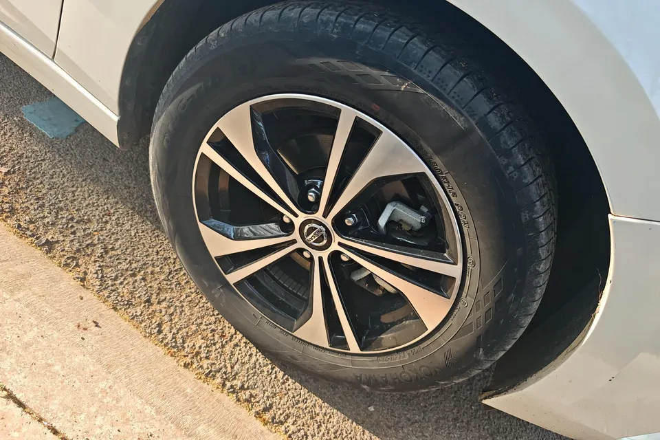 Nissan Sylphy Sylphy 2022 Sylphy 2022 1.6L XL CVT Enjoy Edition 2023 — thumbnail 3