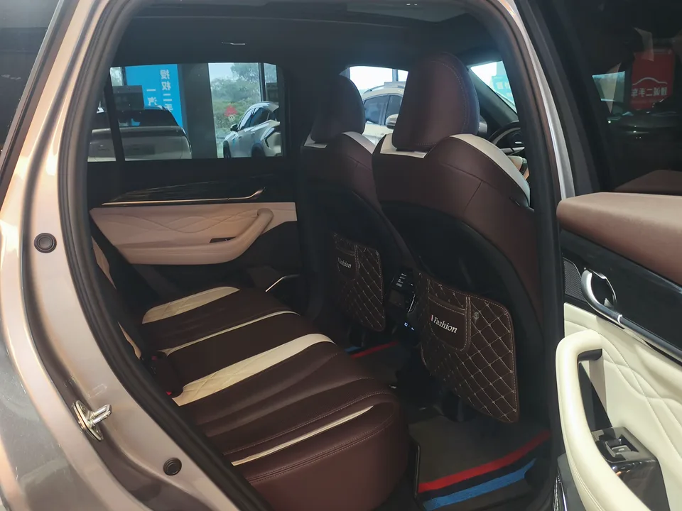 Geely Monjaro 2.0TD DCT EVO 2WD Smart Edition 2022 — миниатюра 4