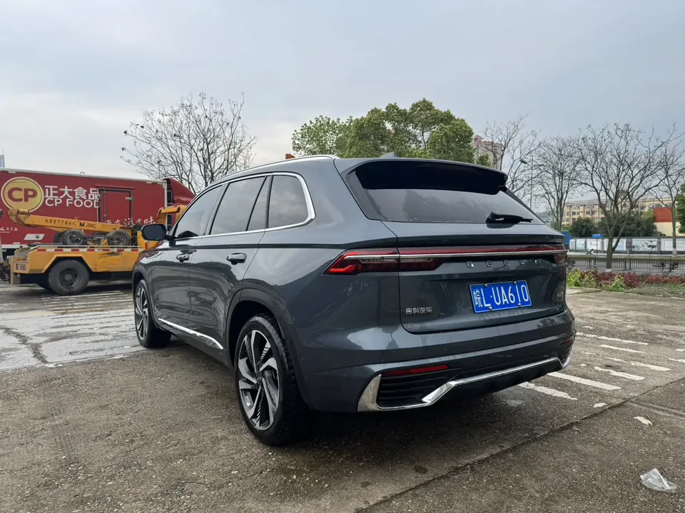 Geely Monjaro 2.0TD DCT EVO 2WD Smart Edition 2022 — миниатюра 2
