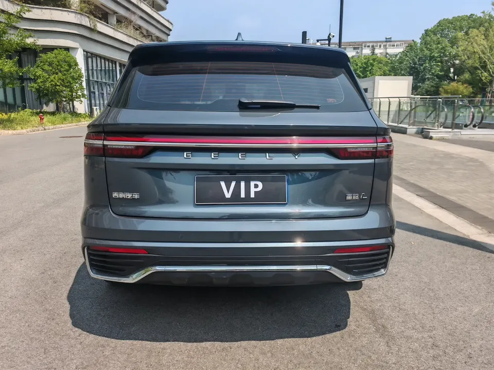 Geely Monjaro Xingyue L 2.0TD DCT EVO 2WD Premium Edition 2023 — thumbnail 2