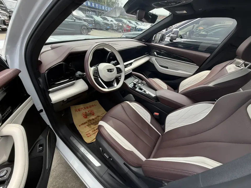 Geely Monjaro 2.0TD DCT EVO 2WD Smart Edition 2022 — миниатюра 5