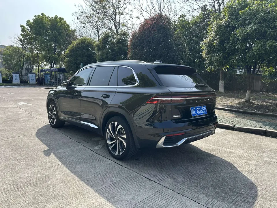 Geely Monjaro 2.0TD DCT EVO 2WD flagship model 2023 — миниатюра 4