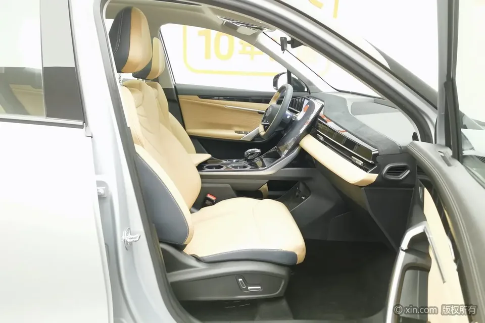 Geely Atlas L Boyue L 2023 1.5TD DCT Premium Edition 2023 — миниатюра 5