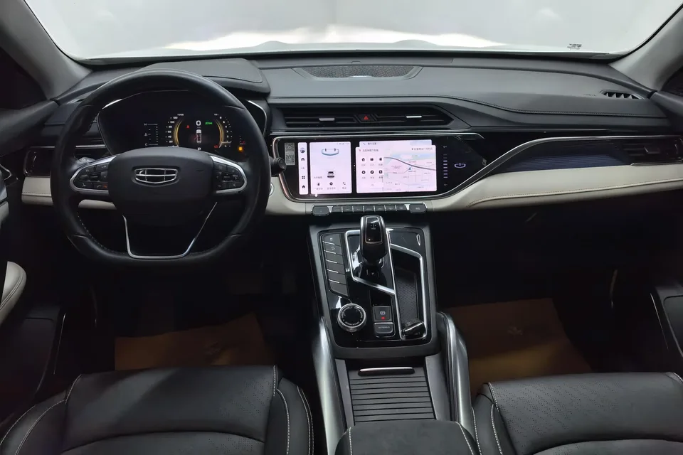 Geely Atlas Boyue 2022 Boyue X 1.8TD DCT Smart 2022 — миниатюра 3