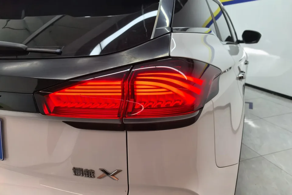 Geely Atlas Boyue 2022 Boyue X 1.8TD DCT Smart 2022 — миниатюра 5