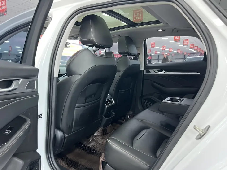 Geely Preface Xing Rui 2021 2.0T luxury model+ 2022 — thumbnail 3