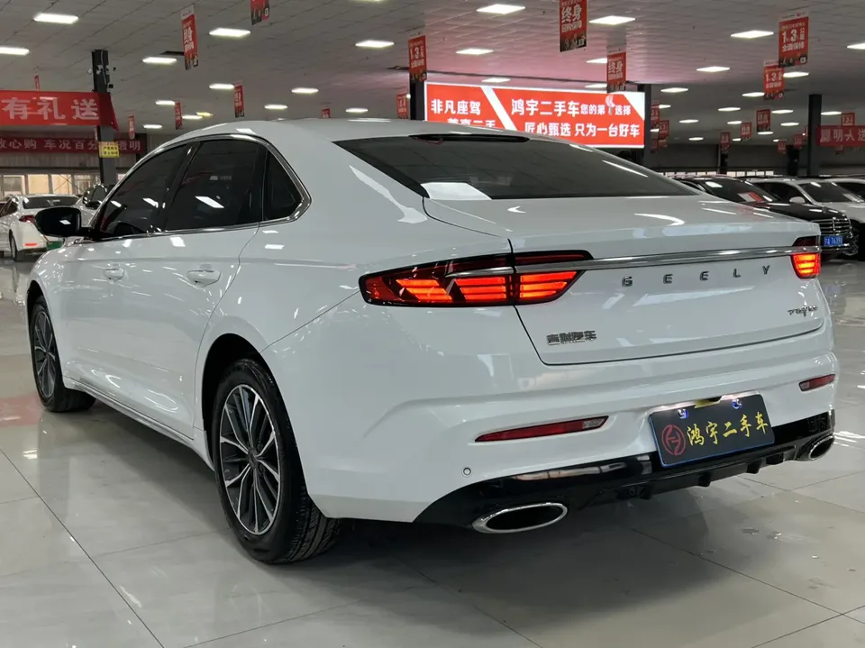 Geely Preface Xing Rui 2021 2.0T luxury model+ 2022 — thumbnail 4