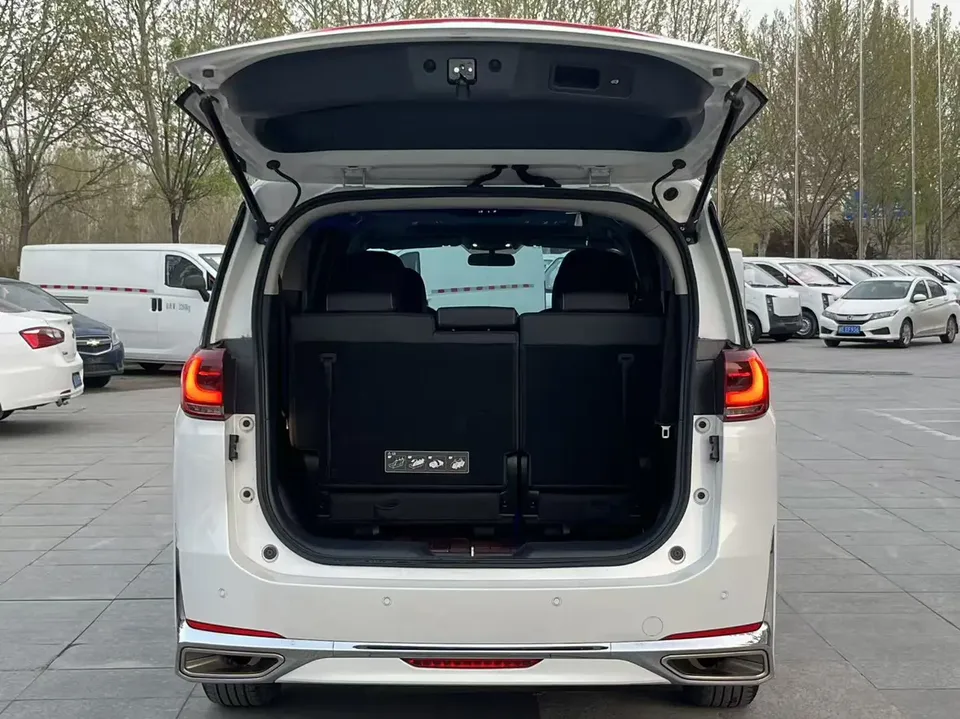 GAC Trumpchi M8 Trumpchi M8 2023 Trumpchi M8 2023 Lingxiu Series 390T Deluxe Edition 2023 — thumbnail 3