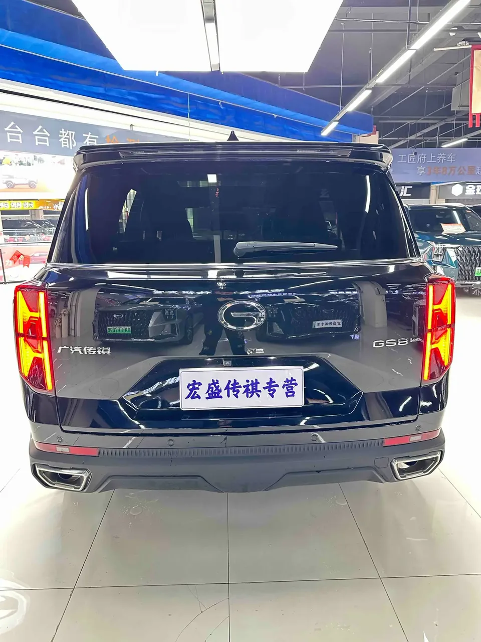 GAC Trumpchi GS8 Trumpchi GS8 2024 Pilot Series 2.0TGDI 4WD Luxury Smart Edition 2023 — миниатюра 2