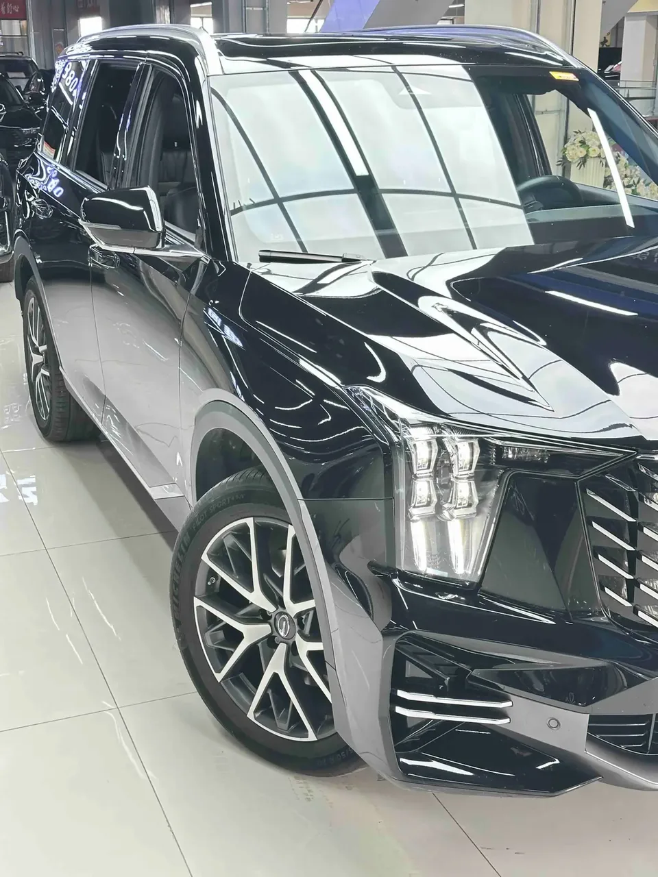 GAC Trumpchi GS8 Trumpchi GS8 2024 Pilot Series 2.0TGDI 4WD Luxury Smart Edition 2023 — миниатюра 3