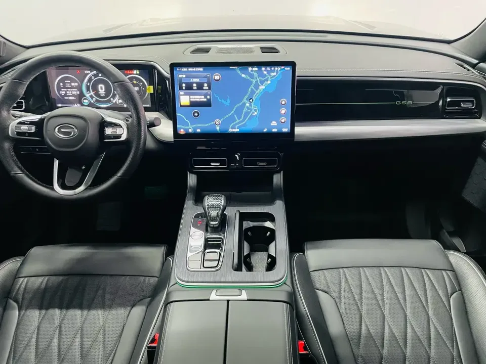 GAC Trumpchi GS8 Trumpchi GS8 2024 Pilot Series 2.0TGDI 4WD Luxury Smart Edition 2024 — миниатюра 5