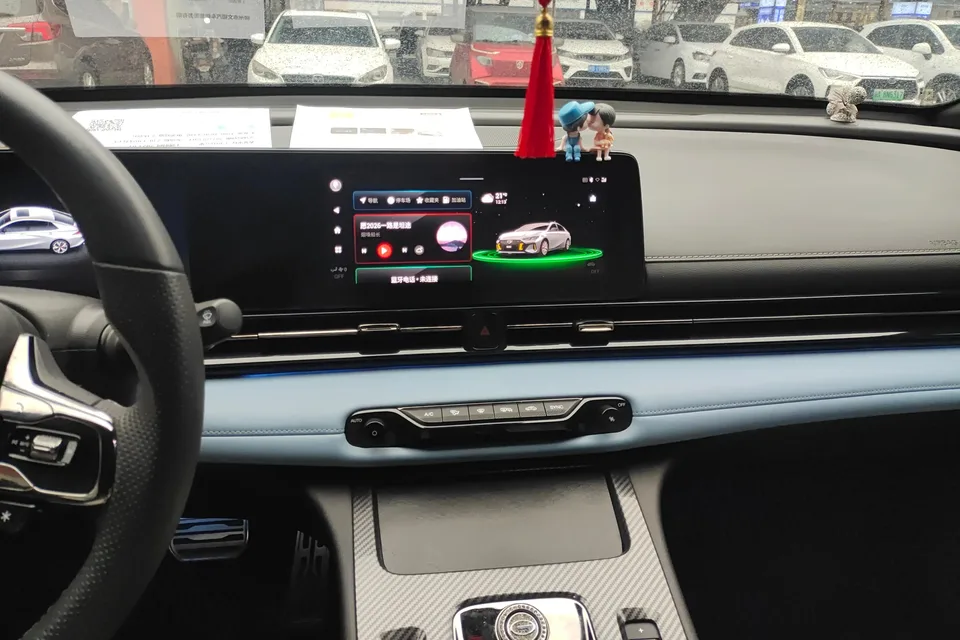GAC Trumpchi Shadow Leopard Shadow Leopard 2023 2.0L DHT High Energy Hybrid Edition 2025 — миниатюра 3
