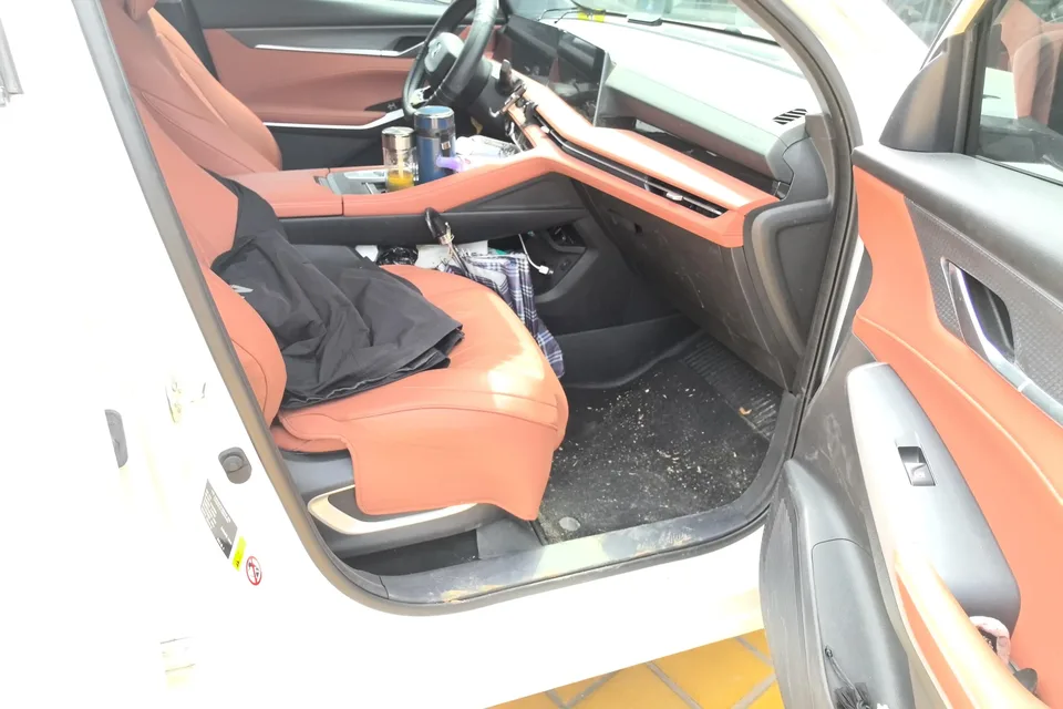 Changan CS75PLUS third generation champion version 1.5T automatic intelligent driving dynamic navigation model 2024 — миниатюра 3