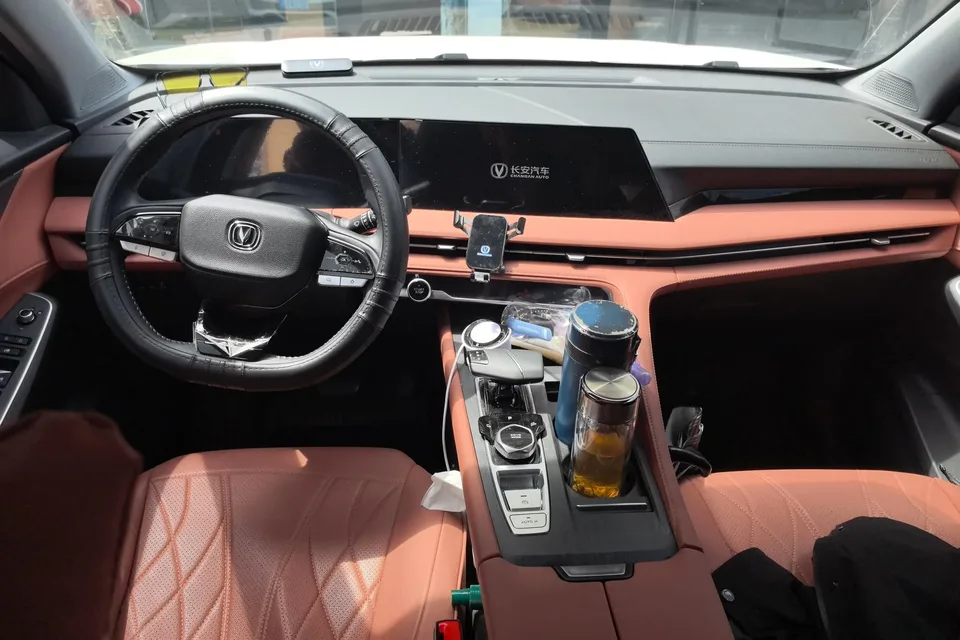 Changan CS75PLUS third generation champion version 1.5T automatic intelligent driving dynamic navigation model 2024 — миниатюра 4
