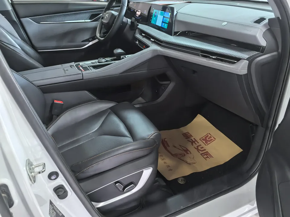 Changan CS75PLUS Second Generation 1.5T Automatic Premium Edition 2023 — миниатюра 5