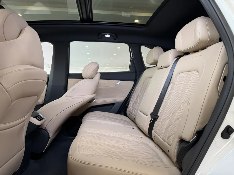 Changan CS75PLUS Changan CS75 PLUS 2025 fourth generation 1.5T New Blue Whale Smart Premium Edition 2026 — миниатюра 4
