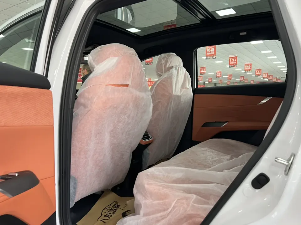 Changan CS75PLUS Changan CS75 PLUS 2025 fourth generation 1.5T New Blue Whale Smart Premium Edition 2026 — миниатюра 3