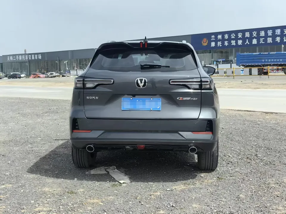 Changan CS55 Plus Changan CS55 PLUS 2024 third generation 1.5T DCT premium model 2025 — миниатюра 2
