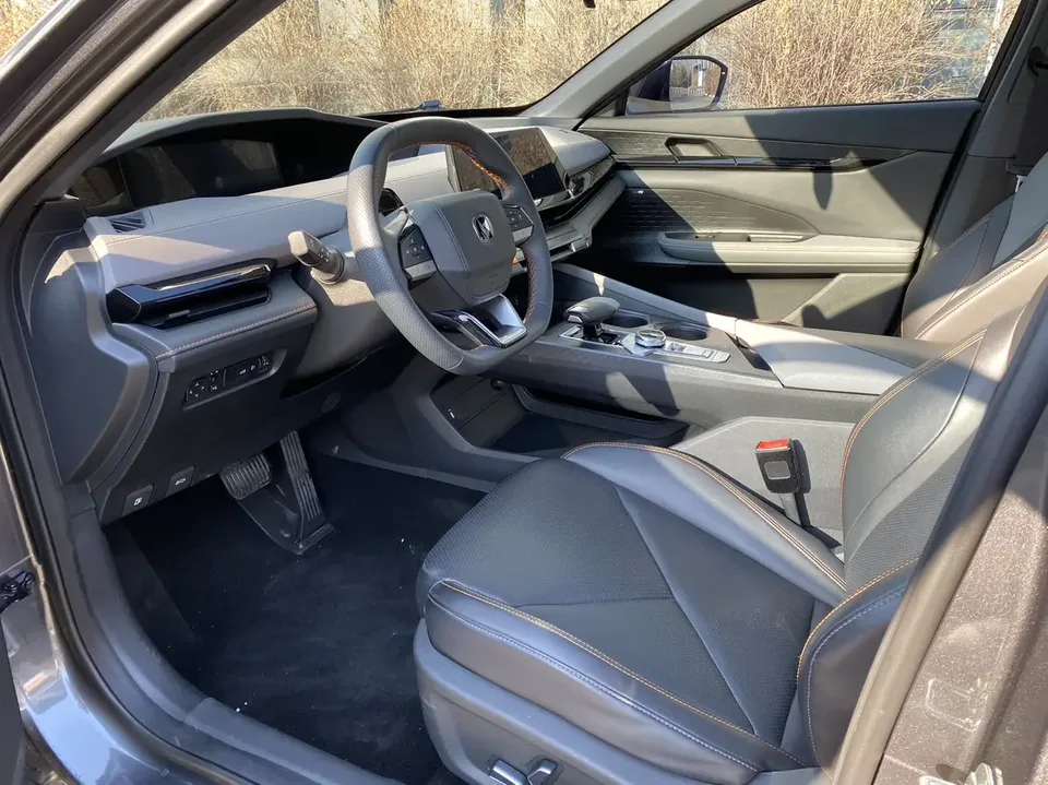 Changan UNI-V 1.5T Smart Pilot Edition 2022 — миниатюра 5