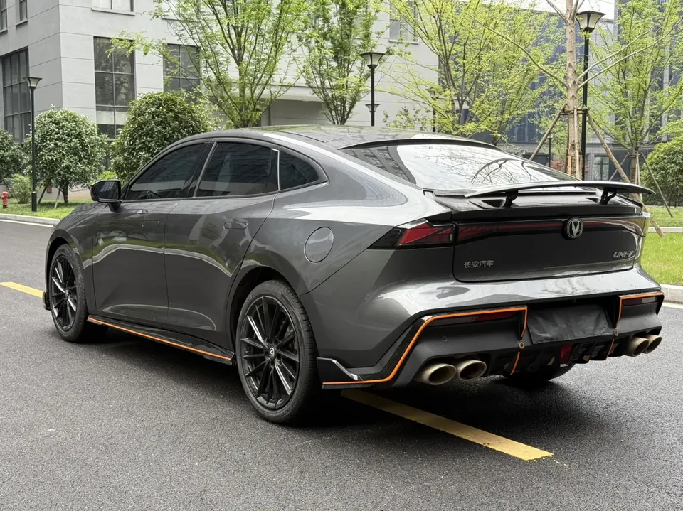 Changan UNI-V 1.5T Sports Edition 2023 — миниатюра 5