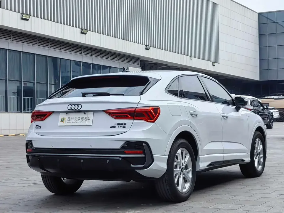 Audi Q3 SPORTBACK 35 TFSI Enterprising (1.5T) 2024 — миниатюра 3
