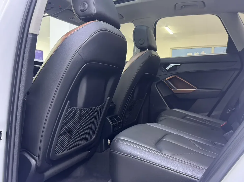 Audi Q3 Audi Q3 2022 35 TFSI Fashionable and Elegant 2022 — миниатюра 4