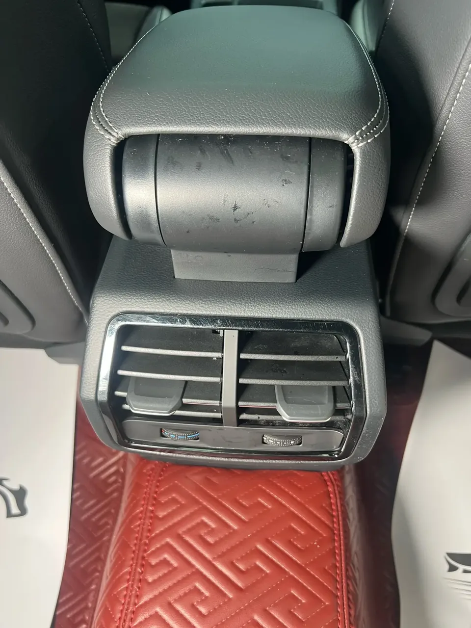 Audi Q3 Audi Q3 2022 35 TFSI aggressive and dynamic model 2022 — миниатюра 4