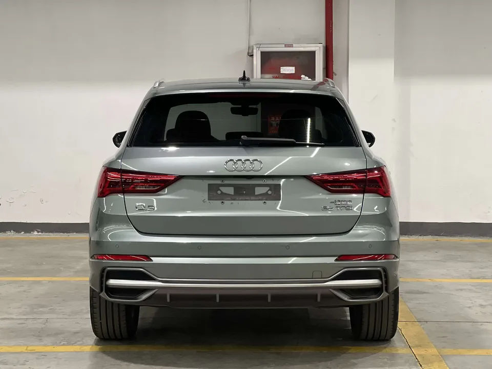 Audi Q3 Audi Q3 2022 35 TFSI Fashionable and Dynamic 2022 — миниатюра 2