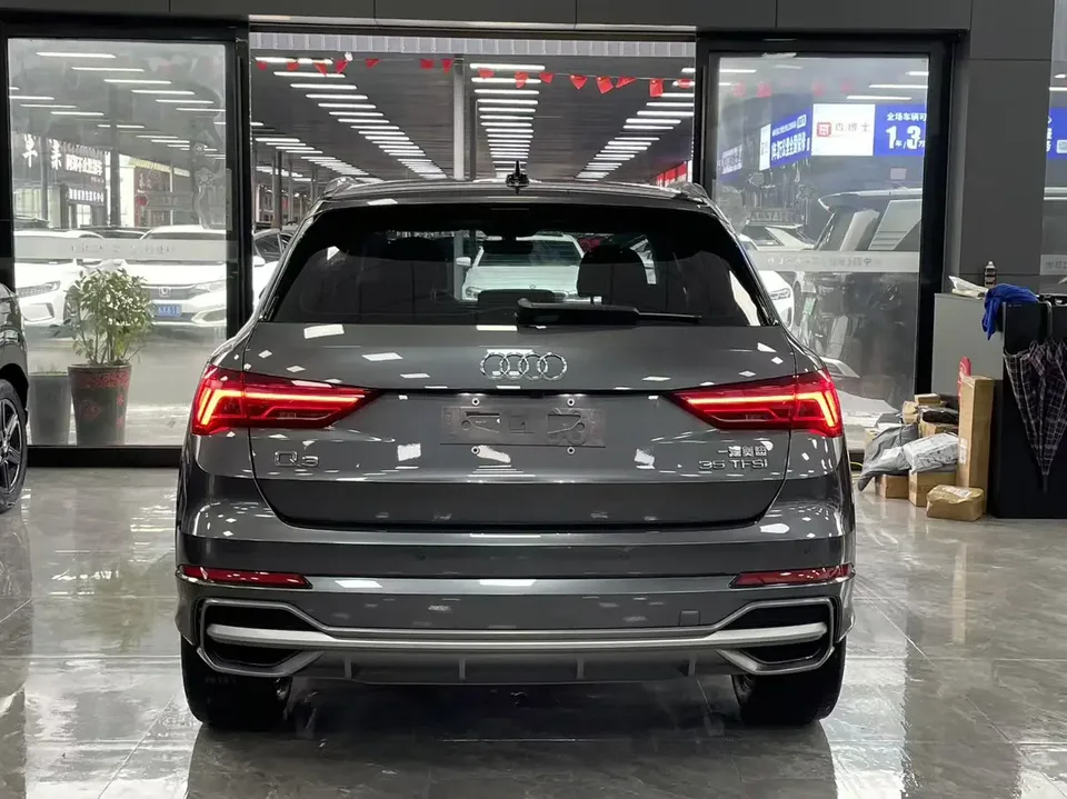 Audi Q3 Audi Q3 2023 35 TFSI Fashionable and Dynamic 2022 — миниатюра 2