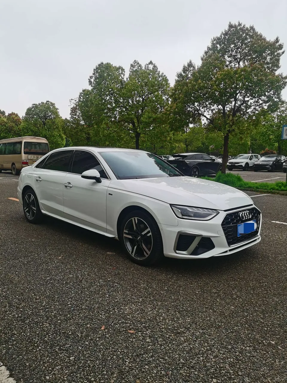 Audi a4 l A4L 2022 Audi A4L 2022 40 TFSI luxury and dynamic model 2022 — thumbnail 3
