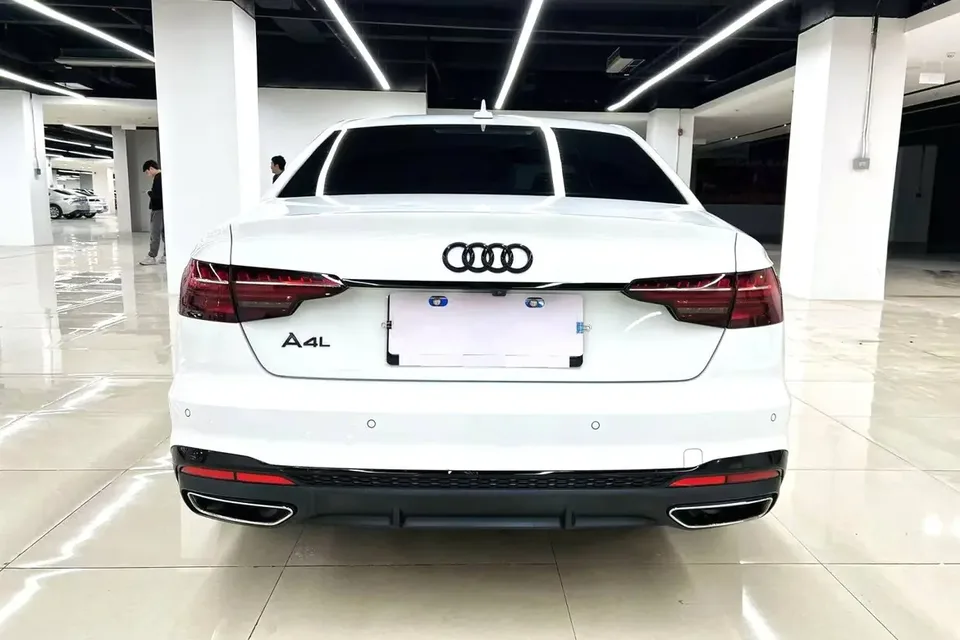 Audi a4 l Audi A4L 2022 40 TFSI Fashion Dynamic Edition 2022 — миниатюра 4