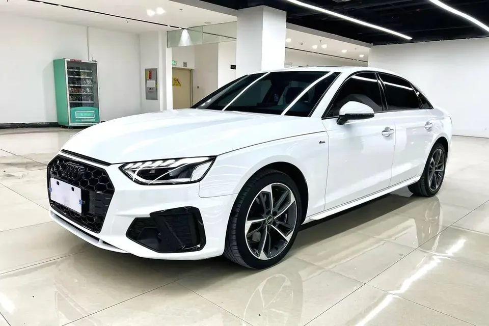 Audi a4 l 2022