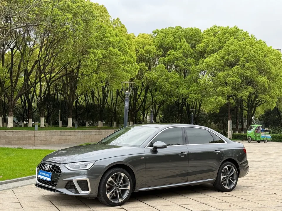 Audi a4 l 2022