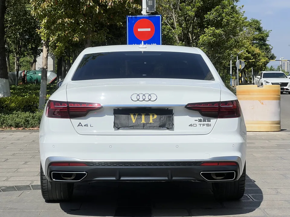 Audi a4 l 2022